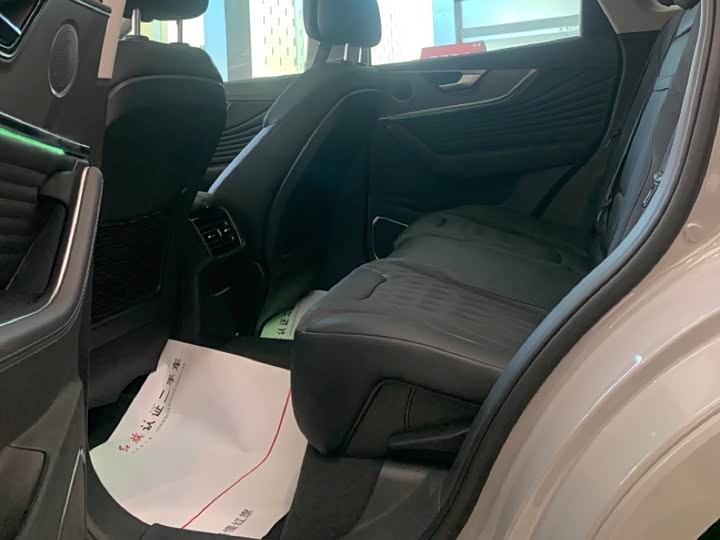 Фото 10 - Hongqi HS5