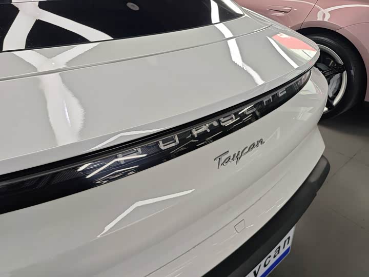 Фото 5 - Porsche Taycan