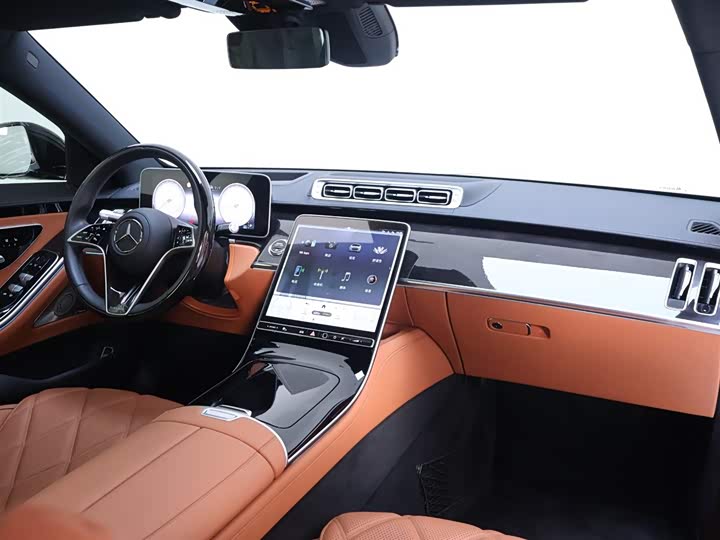 Фото 20 - Mercedes-Benz Maybach S-Class