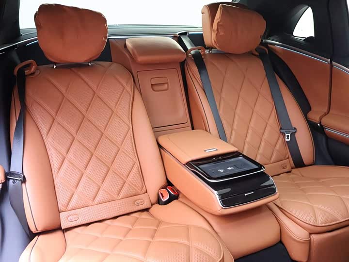 Фото 23 - Mercedes-Benz Maybach S-Class