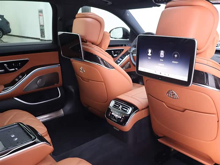 Фото 24 - Mercedes-Benz Maybach S-Class