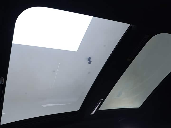 Фото 25 - Mercedes-Benz Maybach S-Class