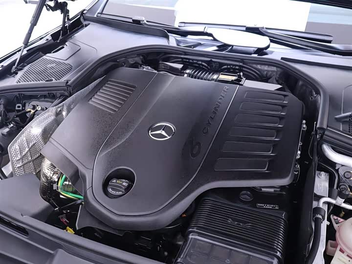 Фото 26 - Mercedes-Benz Maybach S-Class