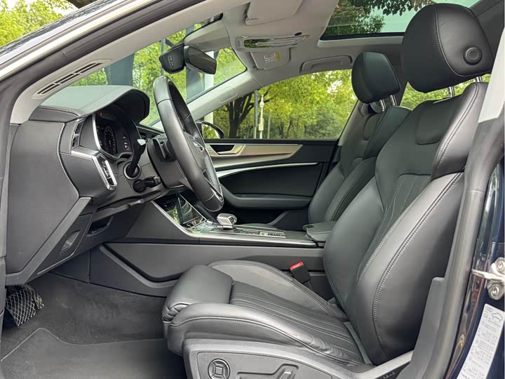 Фото 5 - Audi A7