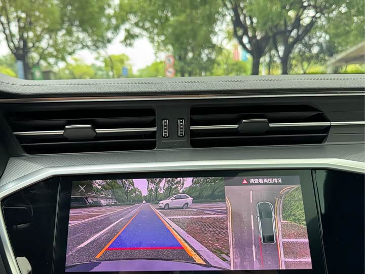 Фото 9 - Audi A7