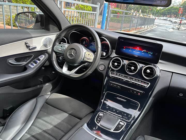 Фото 7 - Mercedes-Benz C-Class