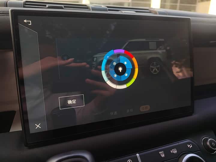 Фото 12 - Land Rover Defender