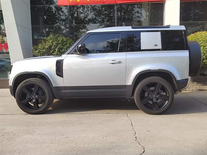 Фото 2 - Land Rover Defender