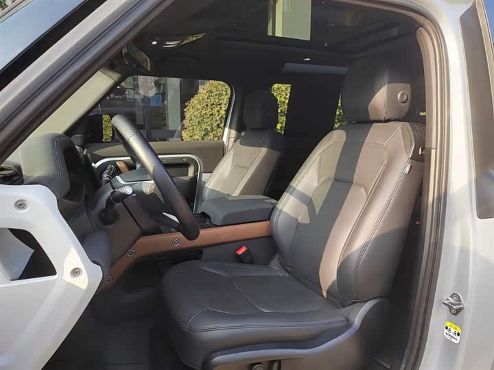 Фото 5 - Land Rover Defender