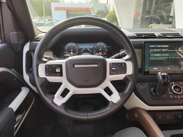 Фото 8 - Land Rover Defender