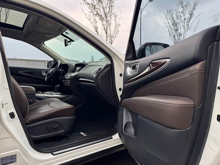 Фото 21 - Infiniti QX60