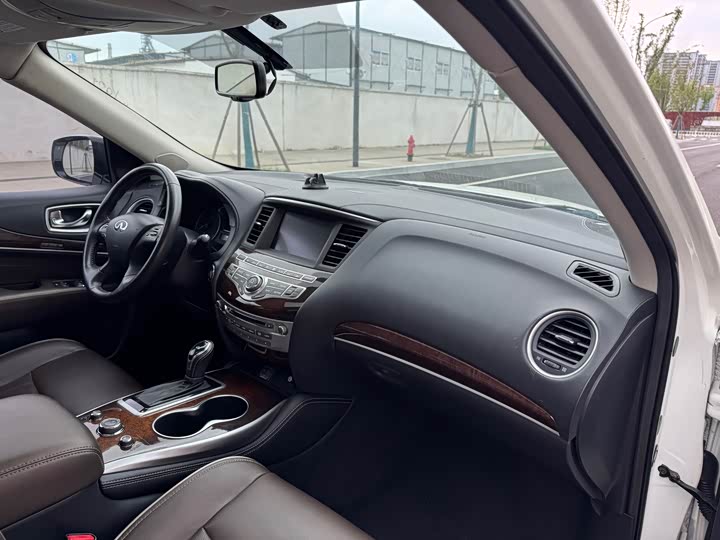 Фото 23 - Infiniti QX60