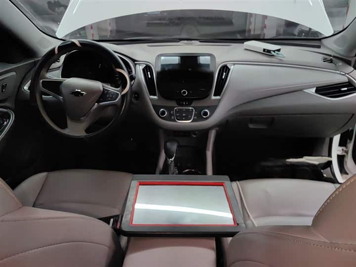 Фото 10 - Chevrolet Malibu XL