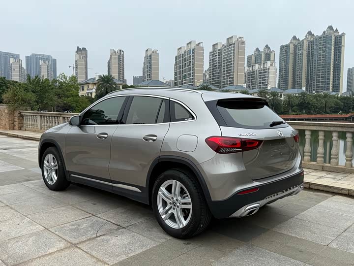 Фото 14 - Mercedes-Benz GLA-Class