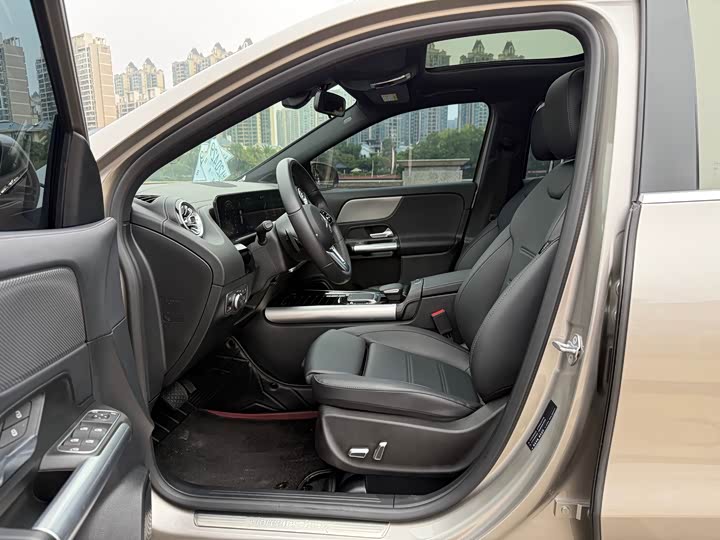 Фото 8 - Mercedes-Benz GLA-Class