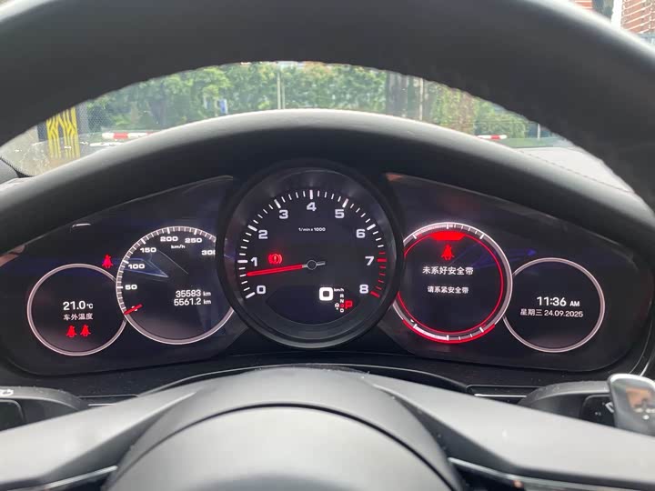 Фото 13 - Porsche Panamera