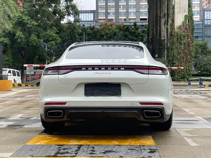 Фото 6 - Porsche Panamera
