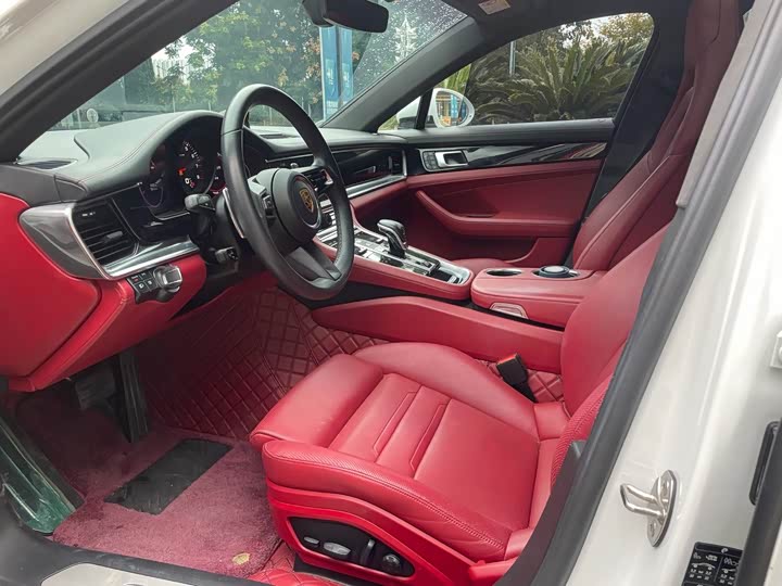 Фото 9 - Porsche Panamera