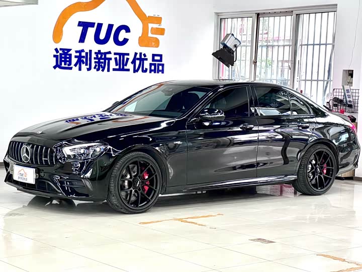 Фото 1 - Mercedes-Benz E-Class AMG