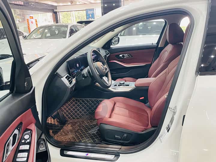 Фото 6 - BMW 3 Series