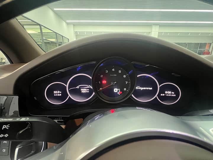 Фото 7 - Porsche Cayenne