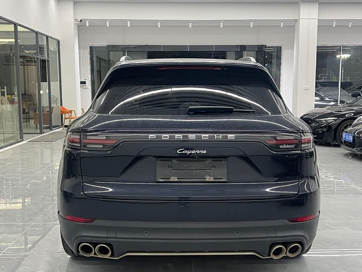 Фото 9 - Porsche Cayenne