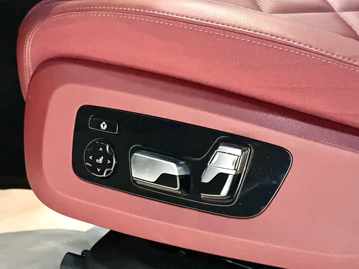 Фото 17 - BMW X5