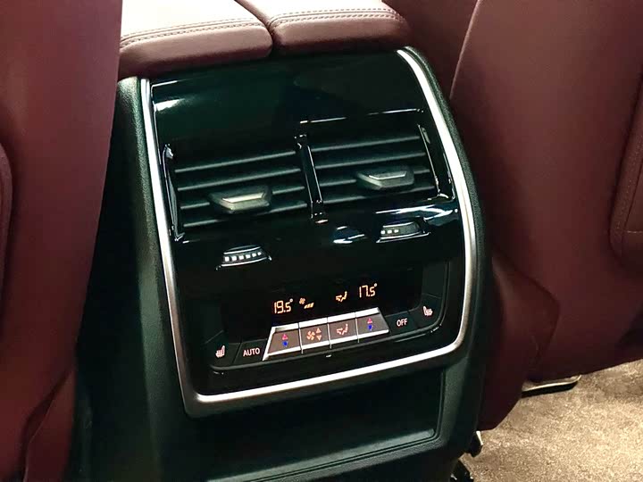 Фото 21 - BMW X5