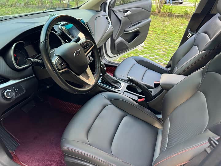 Фото 12 - Chevrolet Monza