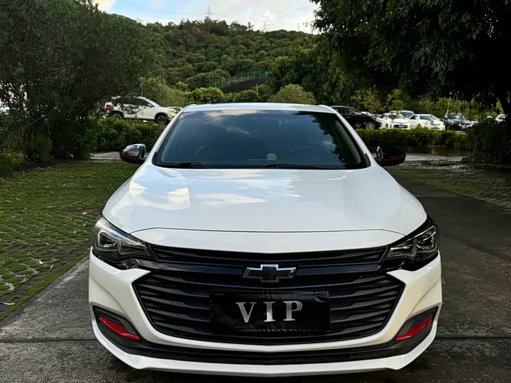 Фото 2 - Chevrolet Monza