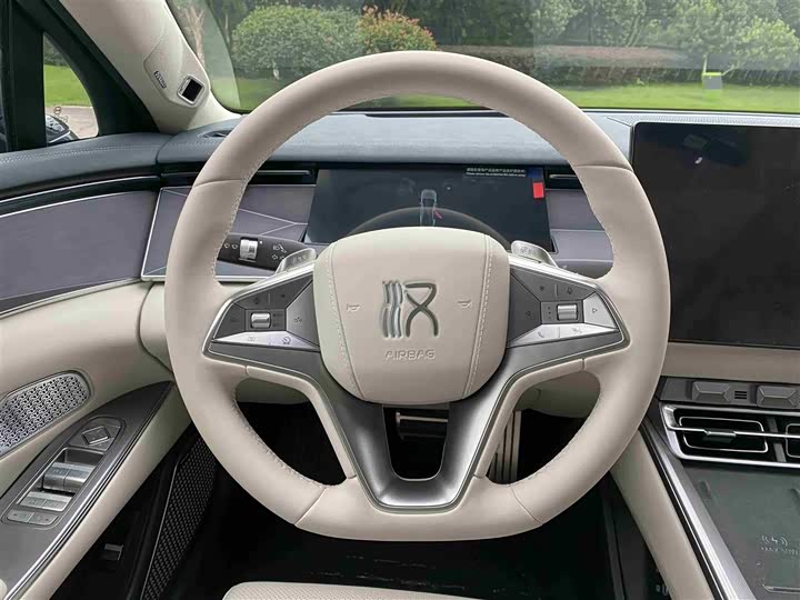 Фото 18 - BYD Han L