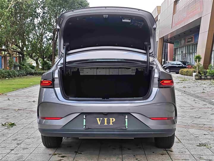 Фото 13 - BYD Qin Plus