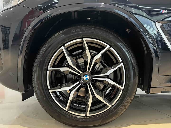 Фото 18 - BMW X3