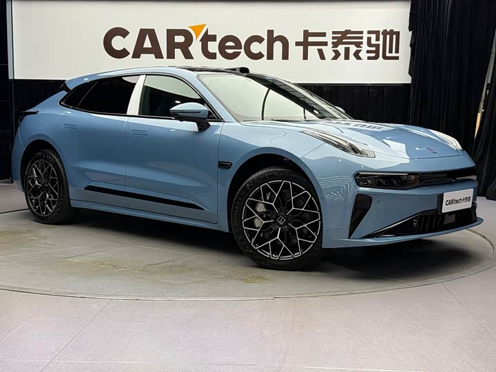 Фото 4 - Zeekr 001