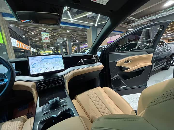 Фото 18 - BYD Song L DM-i Hybrid