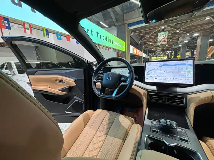 Фото 19 - BYD Song L DM-i Hybrid