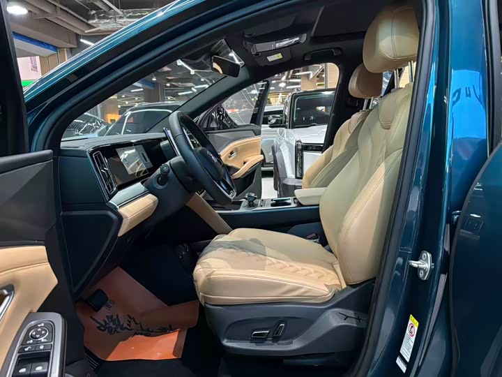 Фото 9 - BYD Song L DM-i Hybrid