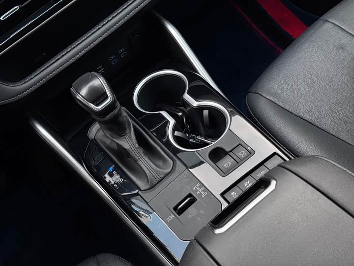 Фото 20 - Toyota Highlander