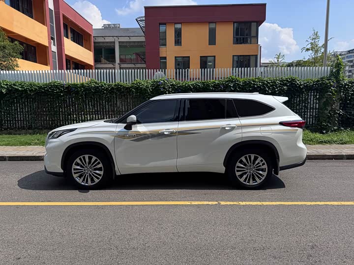 Фото 5 - Toyota Highlander