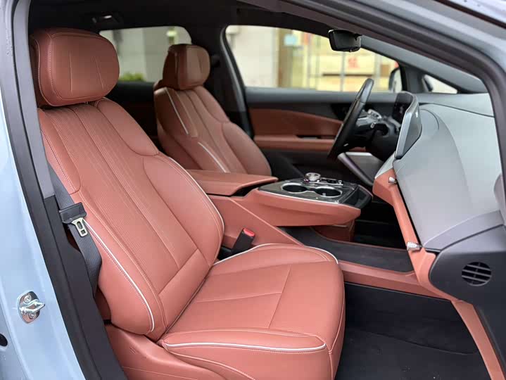 Фото 13 - Cadillac Optiq