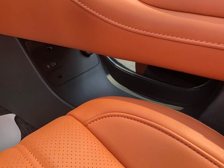 Фото 22 - GAC Aion RT