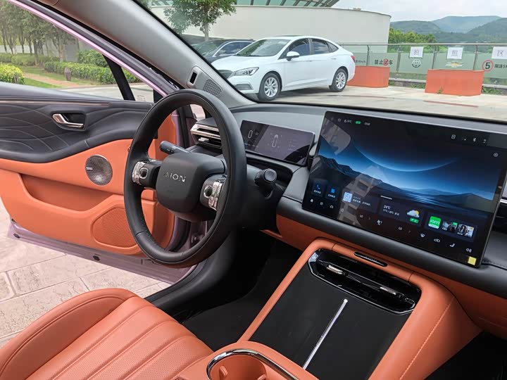 Фото 31 - GAC Aion RT