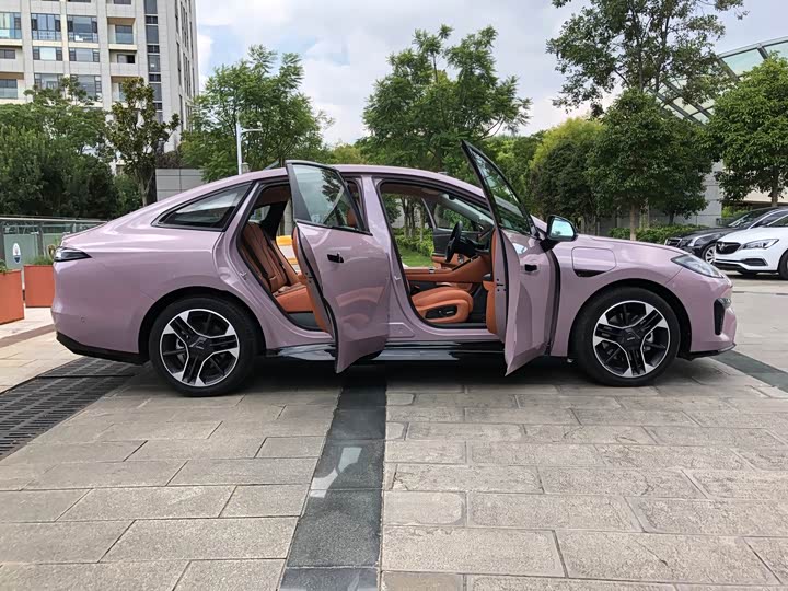 Фото 33 - GAC Aion RT