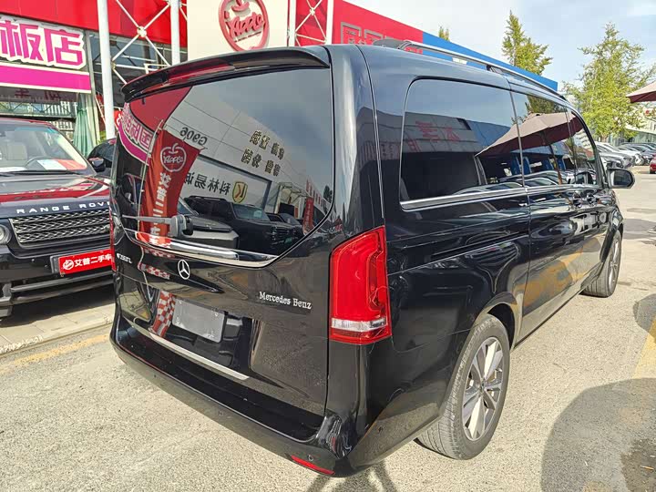 Фото 32 - Mercedes-Benz V-Class