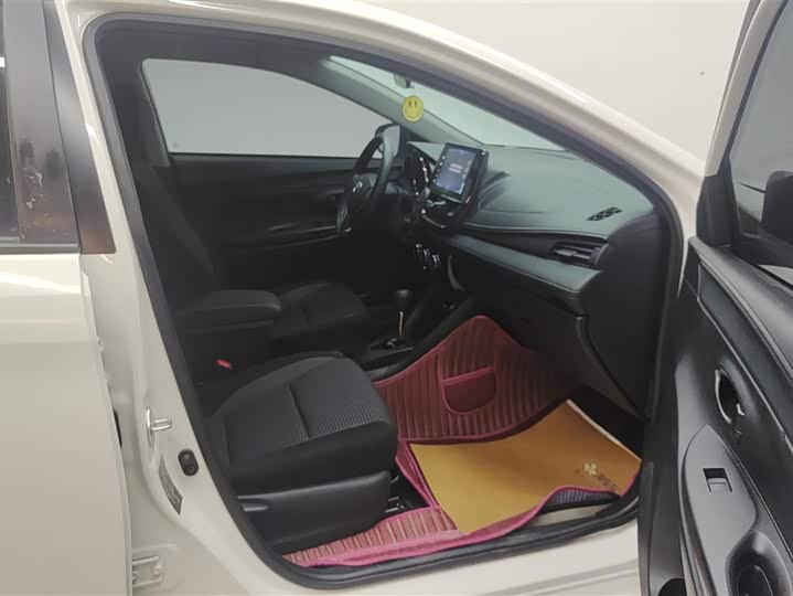 Фото 8 - Toyota Vios