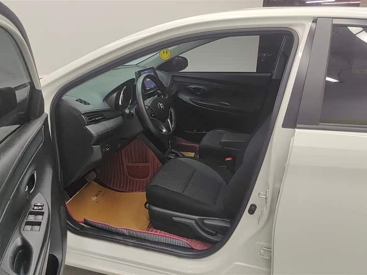 Фото 9 - Toyota Vios