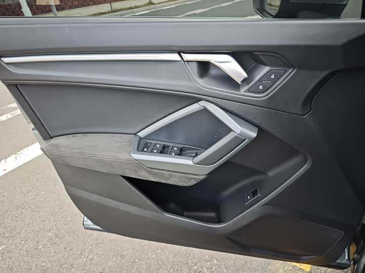 Фото 11 - Audi Q3 Sportback