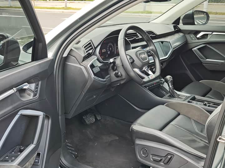 Фото 7 - Audi Q3 Sportback