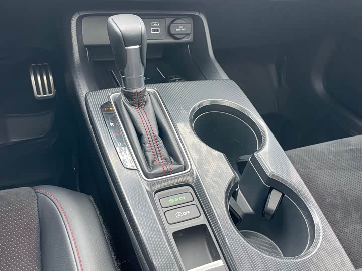 Фото 14 - Honda Civic