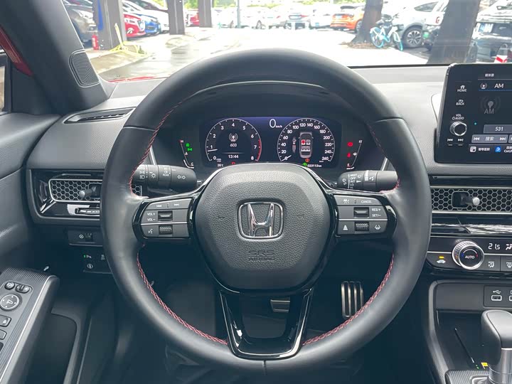 Фото 16 - Honda Civic